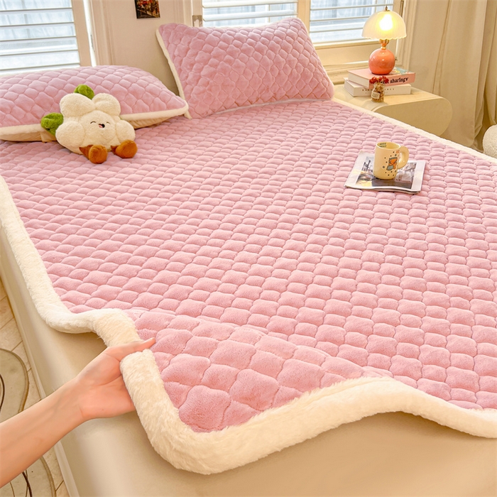 91家纺网 家纺一手货源 找家纺 喜居-2025新款纯色牛奶绒床褥垫床垫 豆沙粉