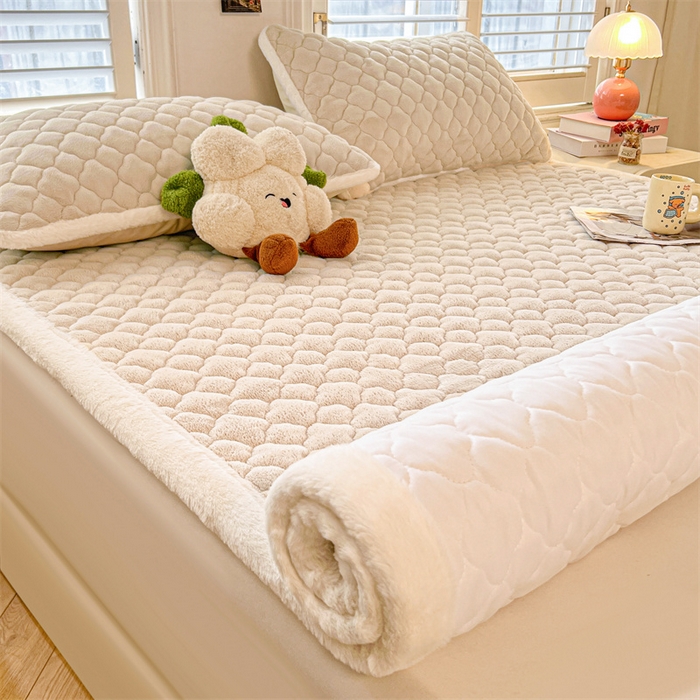 91家纺网 家纺一手货源 找家纺 喜居-2025新款纯色牛奶绒床褥垫床垫 奶咖