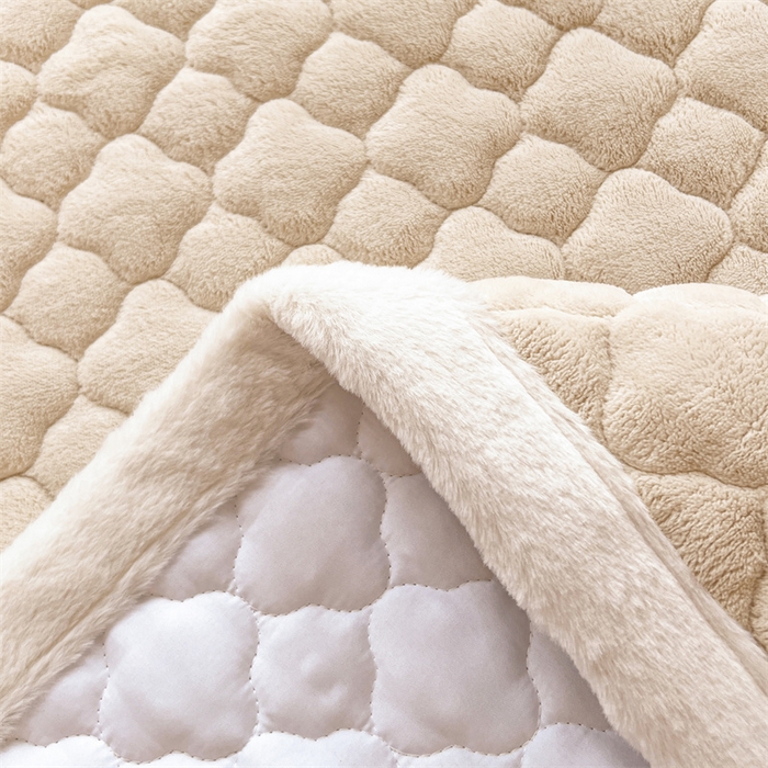 91家纺网 家纺一手货源 找家纺 喜居-2025新款纯色牛奶绒床褥垫床垫 奶咖