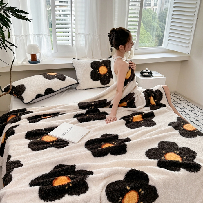 91家纺网 家纺一手货源 找家纺 （总）佰亿莱 2025新款卡通萌趣半边绒毛毯