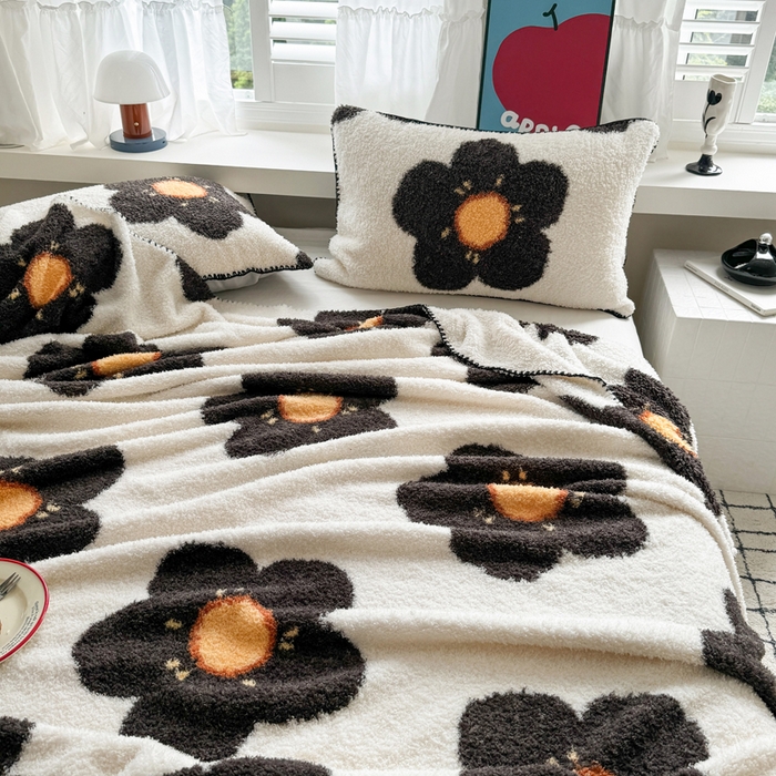 91家纺网 家纺一手货源 找家纺 （总）佰亿莱 2025新款卡通萌趣半边绒毛毯