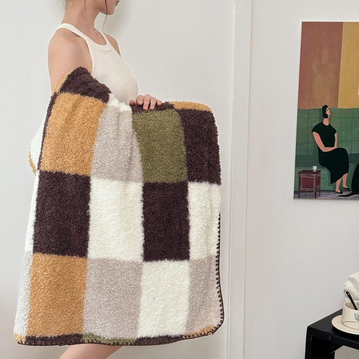 91家纺网 家纺一手货源 找家纺 佰亿莱 2026新款卡通萌趣半边绒毛毯 棋盘格