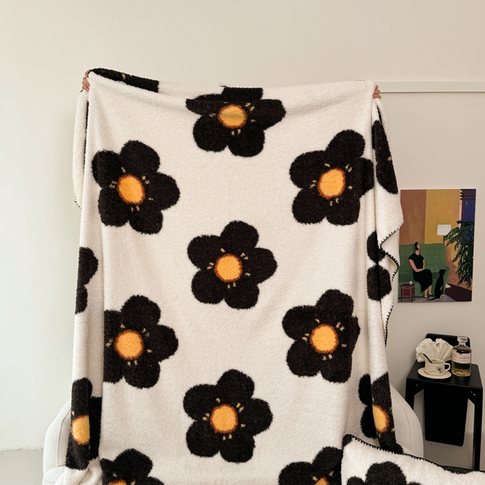 91家纺网 家纺一手货源 找家纺 佰亿莱 2026新款卡通萌趣半边绒毛毯 繁花