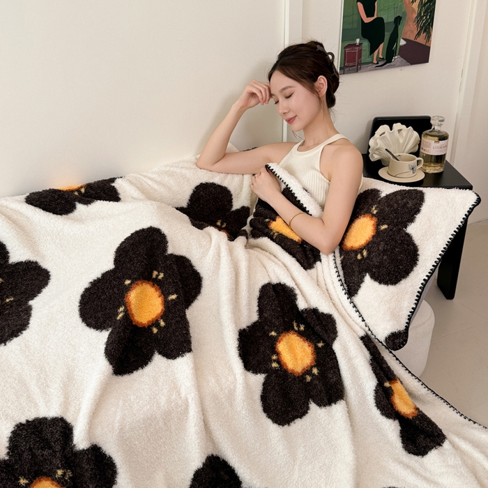 佰亿莱 2026新款卡通萌趣半边绒毛毯 繁花