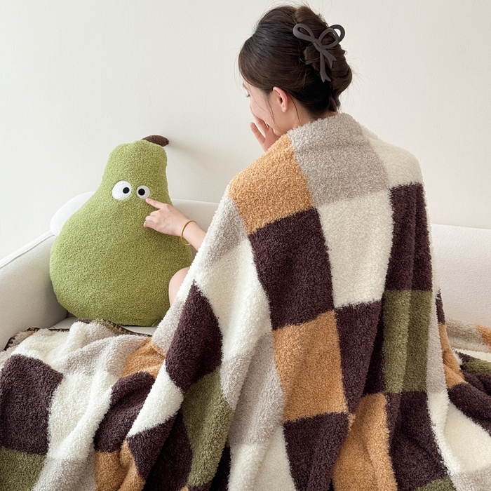 91家纺网 家纺一手货源 找家纺 佰亿莱 2026新款卡通萌趣半边绒毛毯 棋盘格