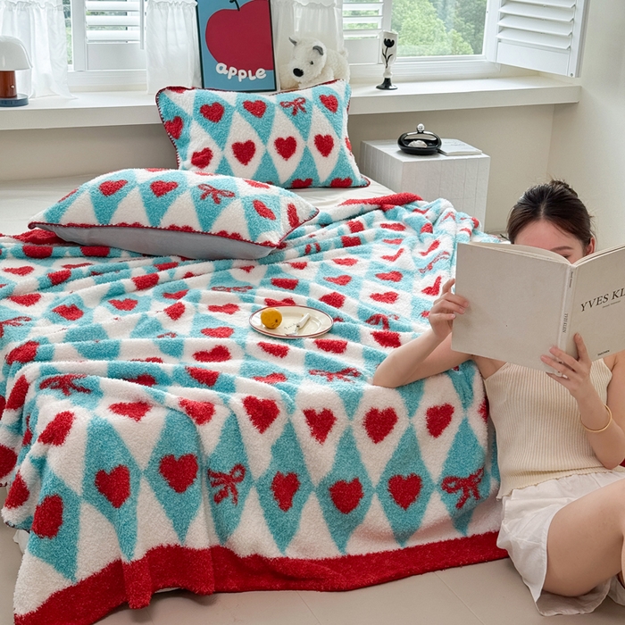 91家纺网 家纺一手货源 找家纺 佰亿莱 2026新款卡通萌趣半边绒毛毯 甜心魔法