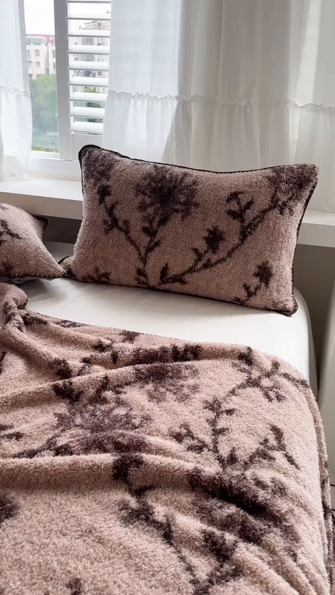 91家纺网 家纺一手货源 找家纺 佰亿莱 2026新款卡通萌趣半边绒毛毯 中古花