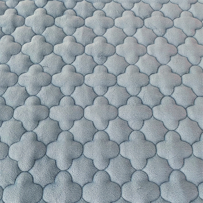 91家纺网 家纺一手货源 找家纺 喜居-2025新款素色牛奶绒床褥床垫-场景二 海盐蓝