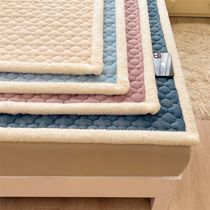 91家纺网 家纺一手货源 找家纺 喜居-2025新款素色牛奶绒床褥床垫-场景二 组合图