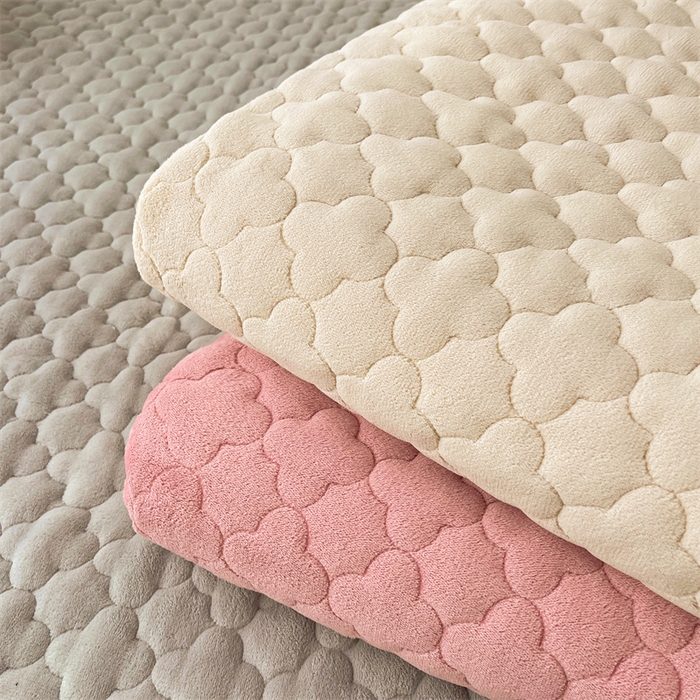 91家纺网 家纺一手货源 找家纺 喜居-2025新款素色牛奶绒床褥床垫-场景二 组合图