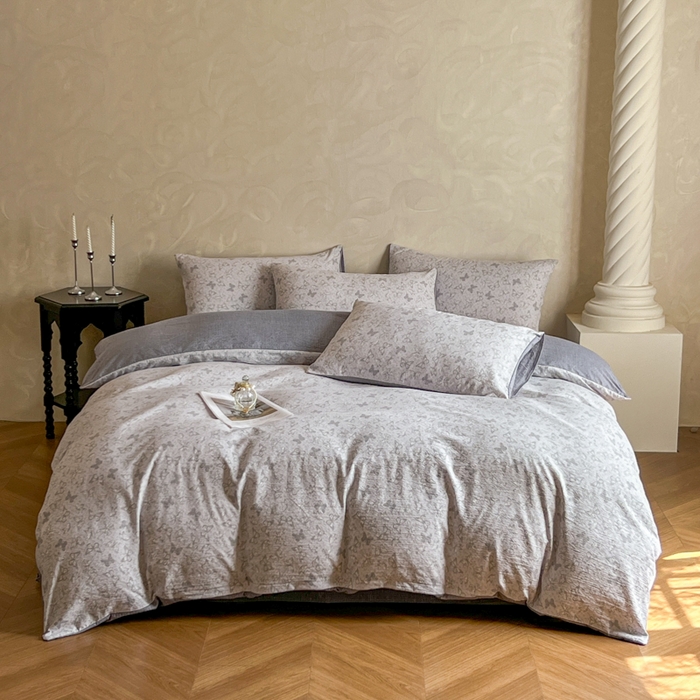 91家纺网 家纺一手货源 找家纺 艺玲家纺 2025新款加厚高克重原麻复古风亚麻印花四件套 蝶影