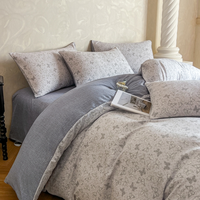 91家纺网 家纺一手货源 找家纺 艺玲家纺 2025新款加厚高克重原麻复古风亚麻印花四件套 蝶影