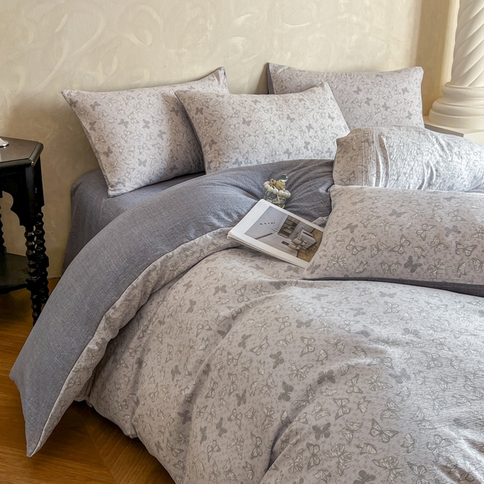 91家纺网 家纺一手货源 找家纺 艺玲家纺 2025新款加厚高克重原麻复古风亚麻印花四件套 蝶影