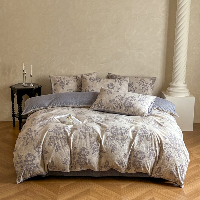 91家纺网 家纺一手货源 找家纺 艺玲家纺 2025新款加厚高克重原麻复古风亚麻印花四件套 花田里