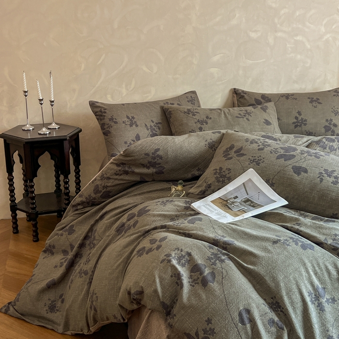 91家纺网 家纺一手货源 找家纺 艺玲家纺 2025新款加厚高克重原麻复古风亚麻印花四件套 迷迭绿