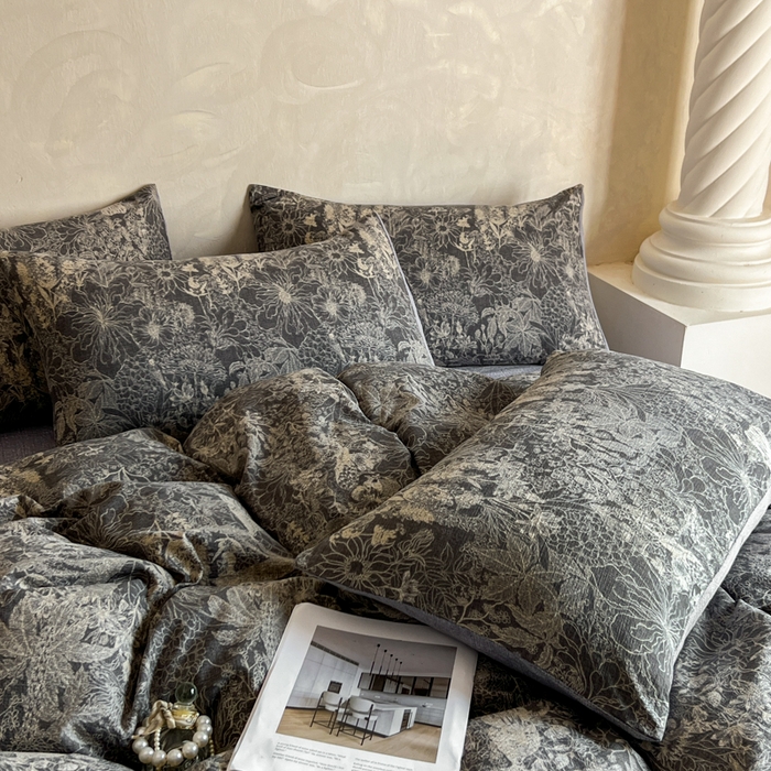 91家纺网 家纺一手货源 找家纺 艺玲家纺 2025新款加厚高克重原麻复古风亚麻印花四件套 摩卡