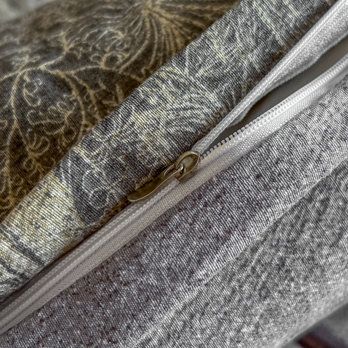 91家纺网 家纺一手货源 找家纺 艺玲家纺 2025新款加厚高克重原麻复古风亚麻印花四件套 摩卡