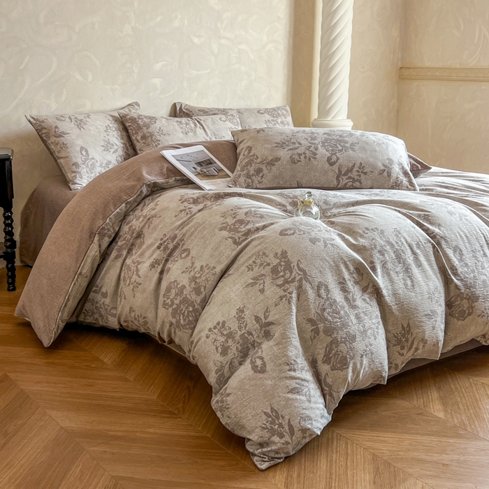 91家纺网 家纺一手货源 找家纺 艺玲家纺 2025新款加厚高克重原麻复古风亚麻印花四件套 木槿花