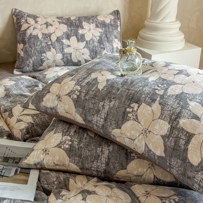 91家纺网 家纺一手货源 找家纺 艺玲家纺 2025新款加厚高克重原麻复古风亚麻印花四件套 南栀