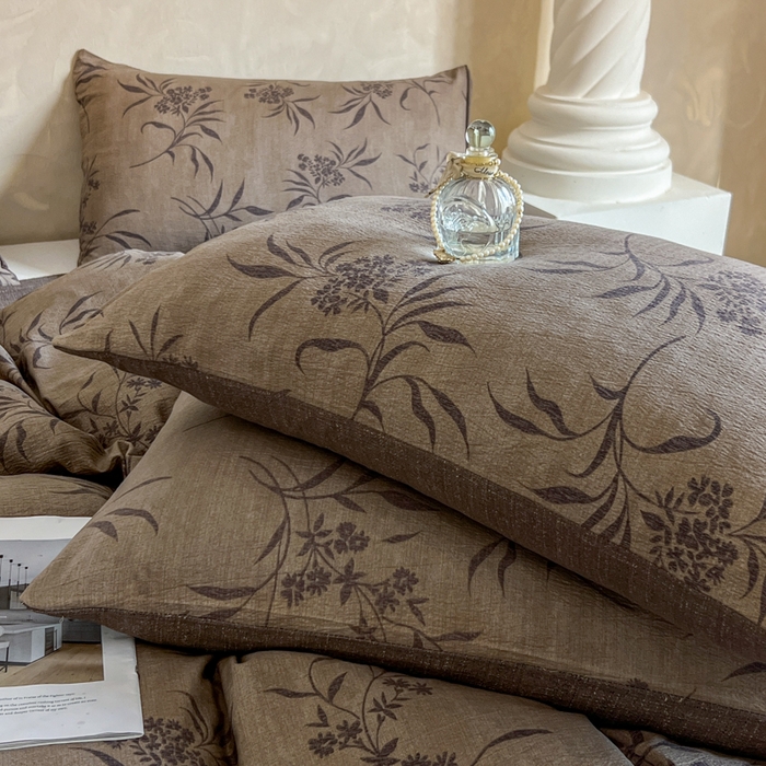 91家纺网 家纺一手货源 找家纺 艺玲家纺 2025新款加厚高克重原麻复古风亚麻印花四件套 岩间絮