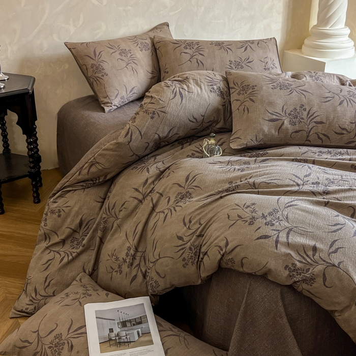 91家纺网 家纺一手货源 找家纺 艺玲家纺 2025新款加厚高克重原麻复古风亚麻印花四件套 岩间絮