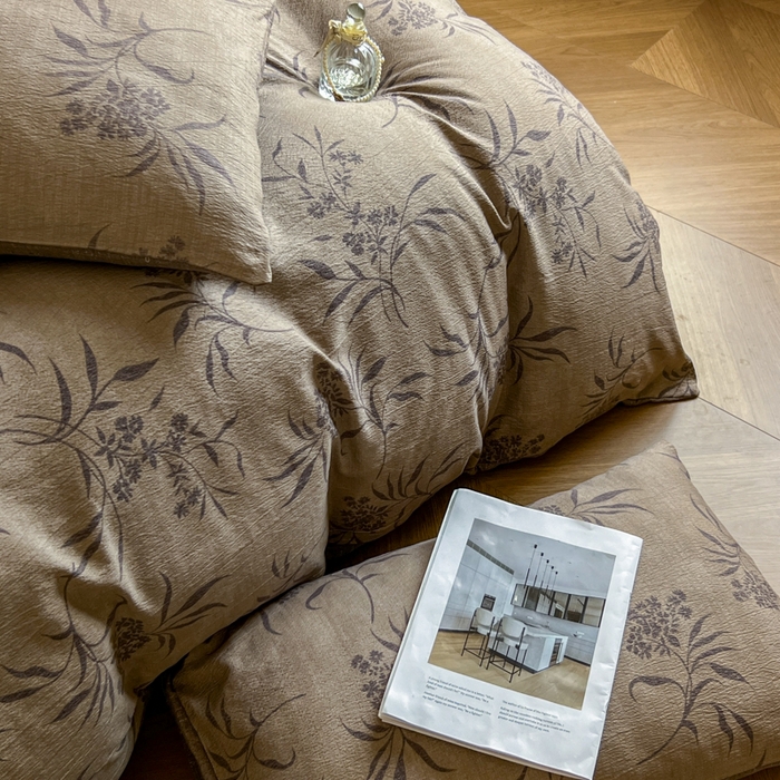 91家纺网 家纺一手货源 找家纺 艺玲家纺 2025新款加厚高克重原麻复古风亚麻印花四件套 岩间絮