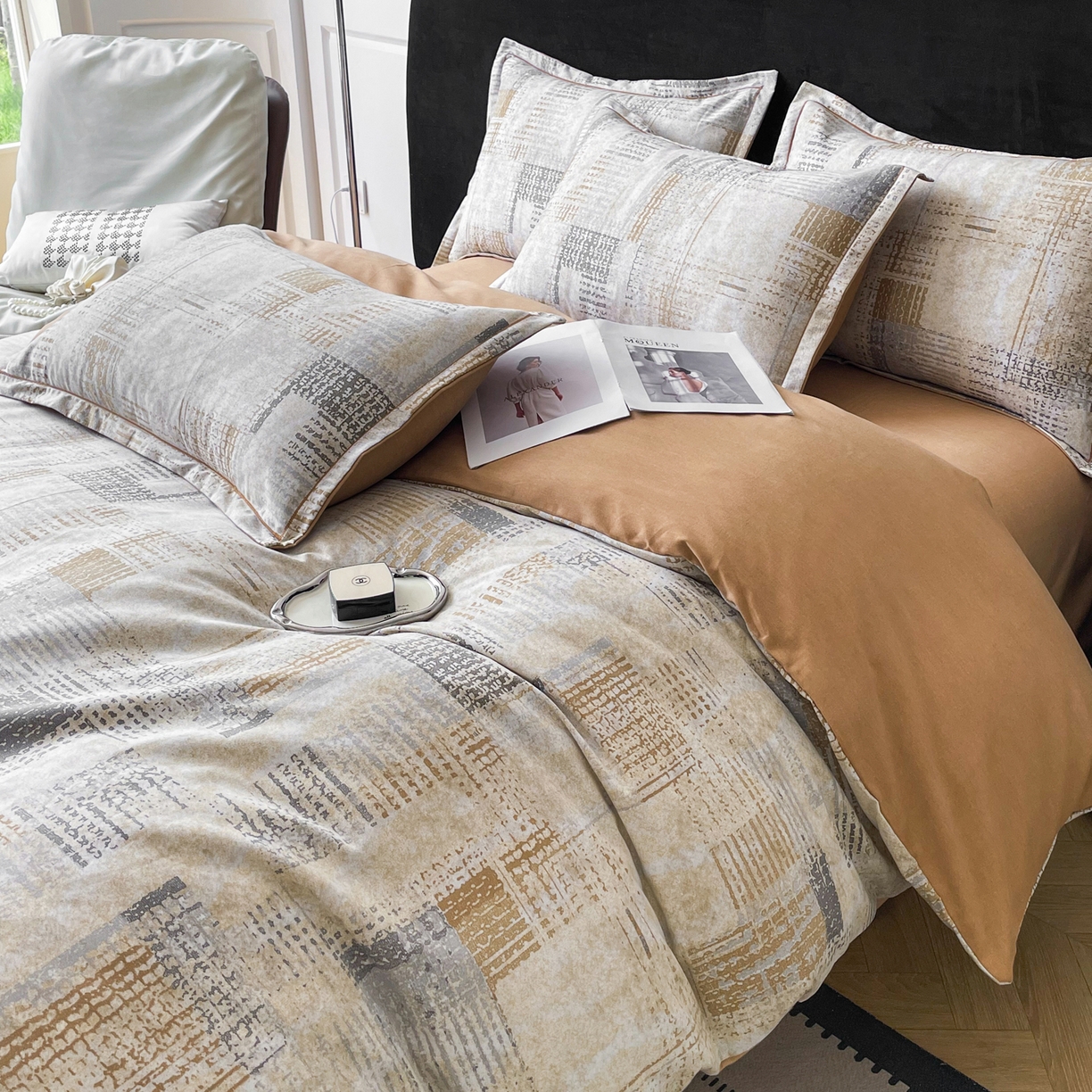 91家纺网 家纺一手货源 找家纺 洁柔直播新款全棉磨毛喷气印花四件套加厚纯棉三件套（一字绣工艺款）渐变卡其