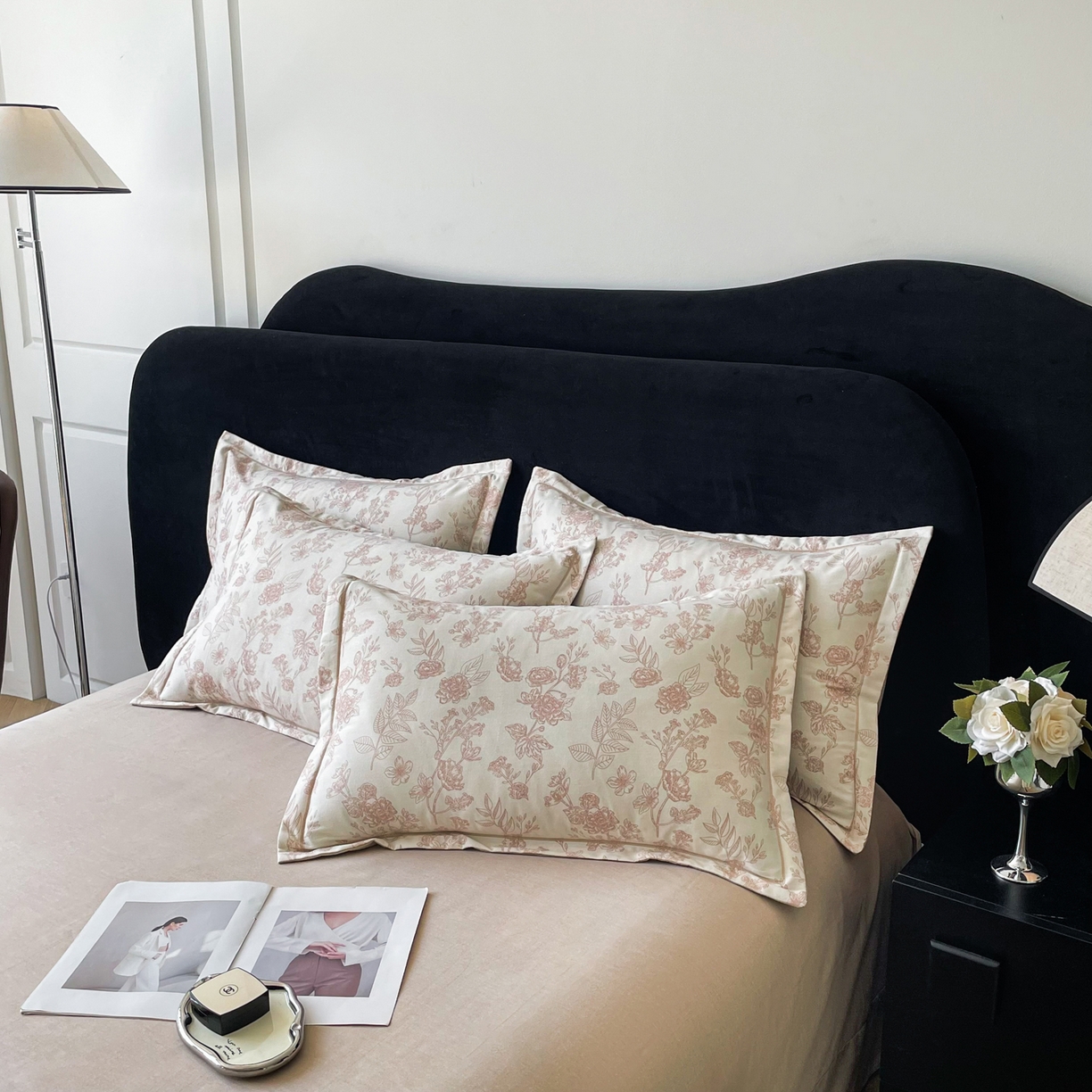 91家纺网 家纺一手货源 找家纺 洁柔直播新款全棉磨毛喷气印花四件套加厚纯棉三件套（一字绣工艺款）瑞卡斯