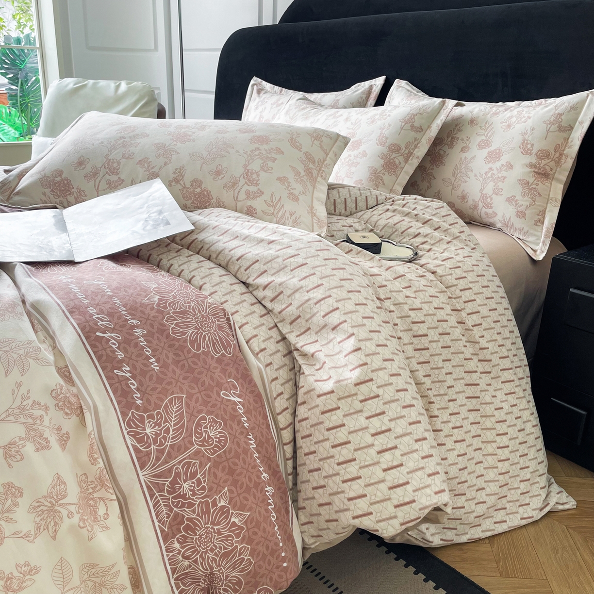 91家纺网 家纺一手货源 找家纺 洁柔直播新款全棉磨毛喷气印花四件套加厚纯棉三件套（一字绣工艺款）瑞卡斯