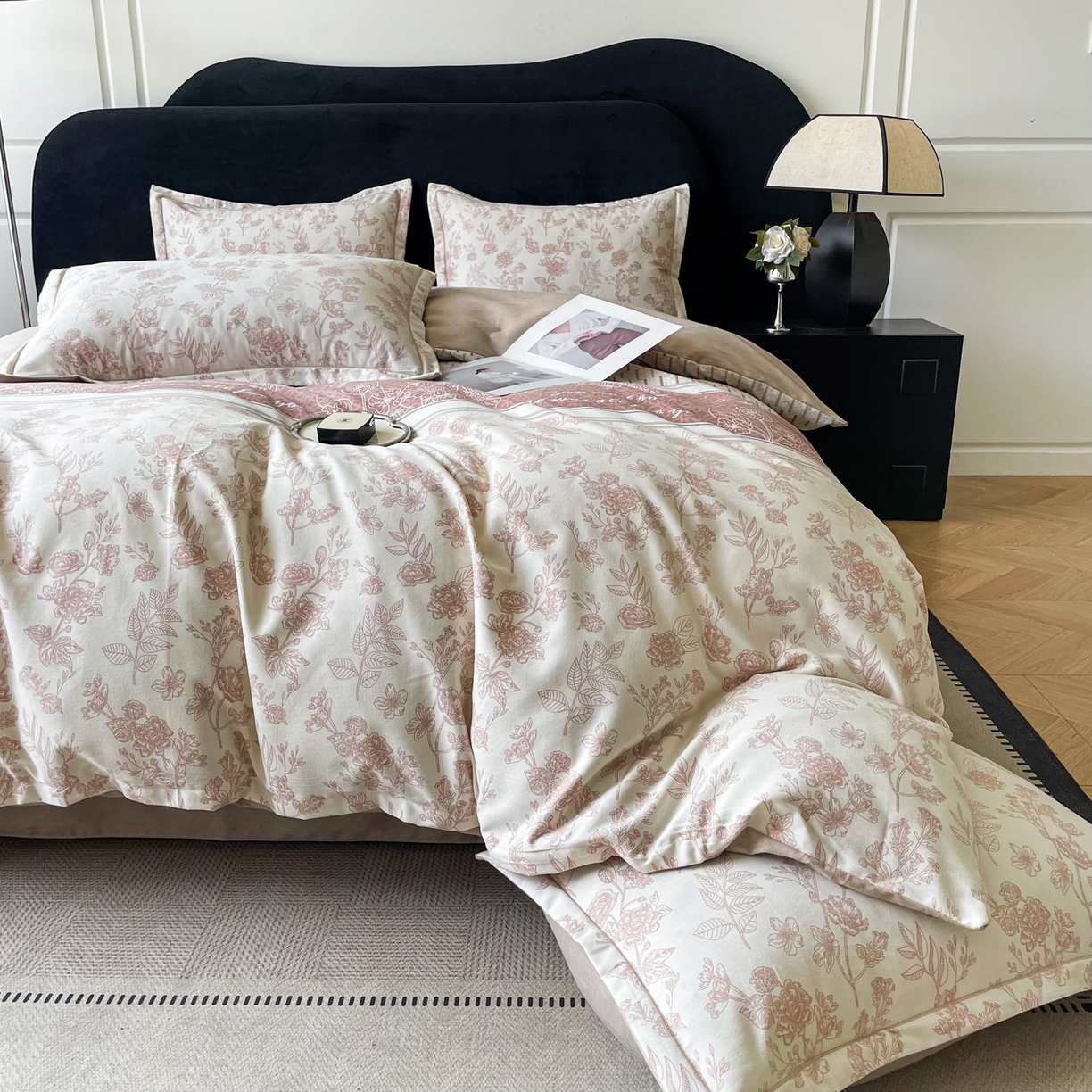 91家纺网 家纺一手货源 找家纺 洁柔直播新款全棉磨毛喷气印花四件套加厚纯棉三件套（一字绣工艺款）瑞卡斯