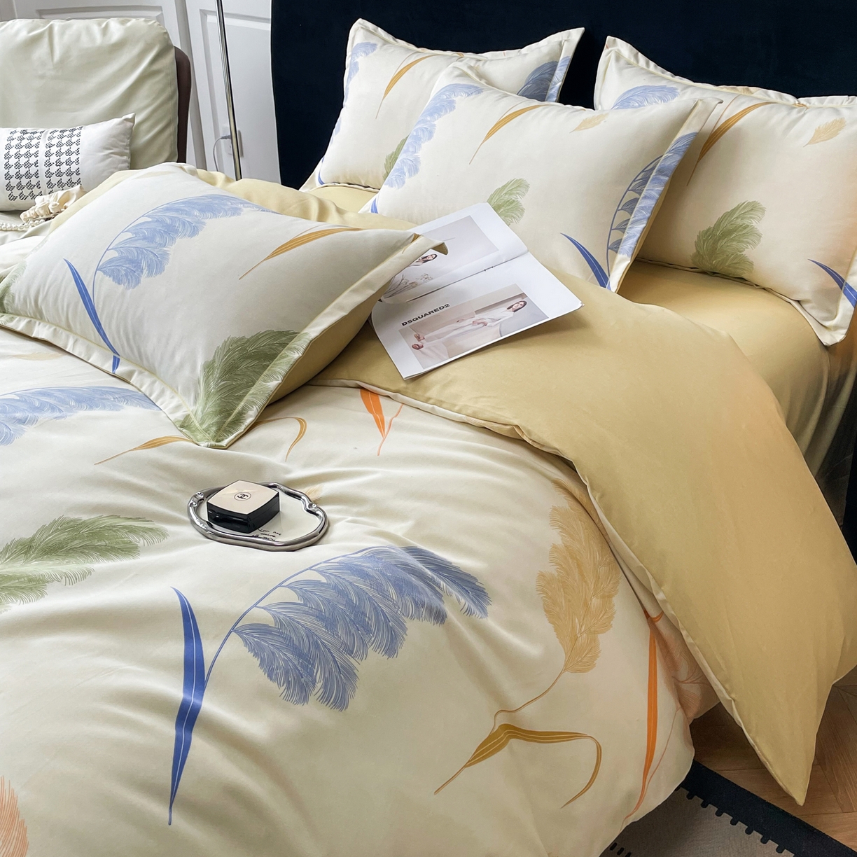 91家纺网 家纺一手货源 找家纺 洁柔直播新款全棉磨毛喷气印花四件套加厚纯棉三件套（一字绣工艺款）羽毛诗情