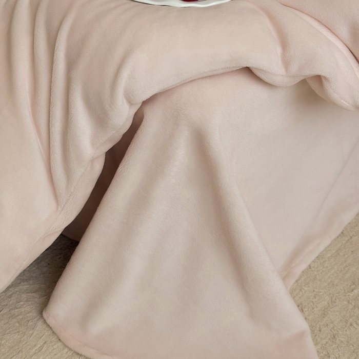 91家纺网 家纺一手货源 找家纺 （总）鹿班家居 2025新款高克重牛奶绒贴布绣系列四件套-可爱暖暖