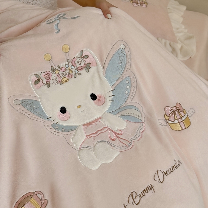 91家纺网 家纺一手货源 找家纺 （总）鹿班家居 2025新款高克重牛奶绒贴布绣系列四件套-可爱暖暖