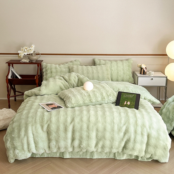 91家纺网 家纺一手货源 找家纺 （总）可恩欣 2025新款兔毛牛奶绒印花剪花四件套