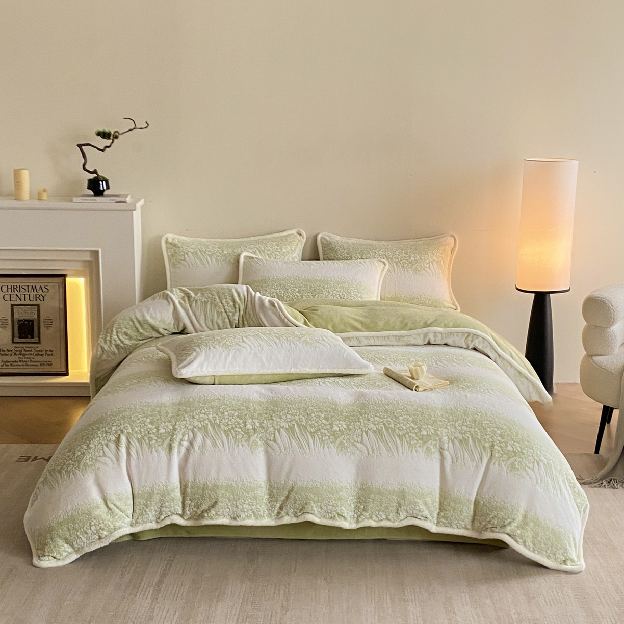 91家纺网 家纺一手货源 找家纺 绘萱家居 2025新款爆款高密消光包边雕花牛奶绒四件套立体5D 山间花丛-绿