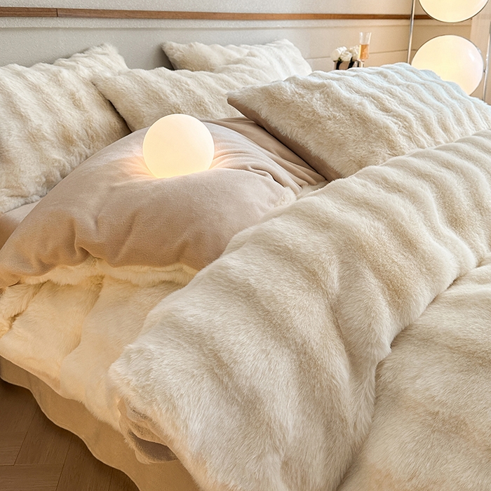 91家纺网 家纺一手货源 找家纺 可恩欣 2025新款兔毛牛奶绒印花剪花四件套 伊丽莎白