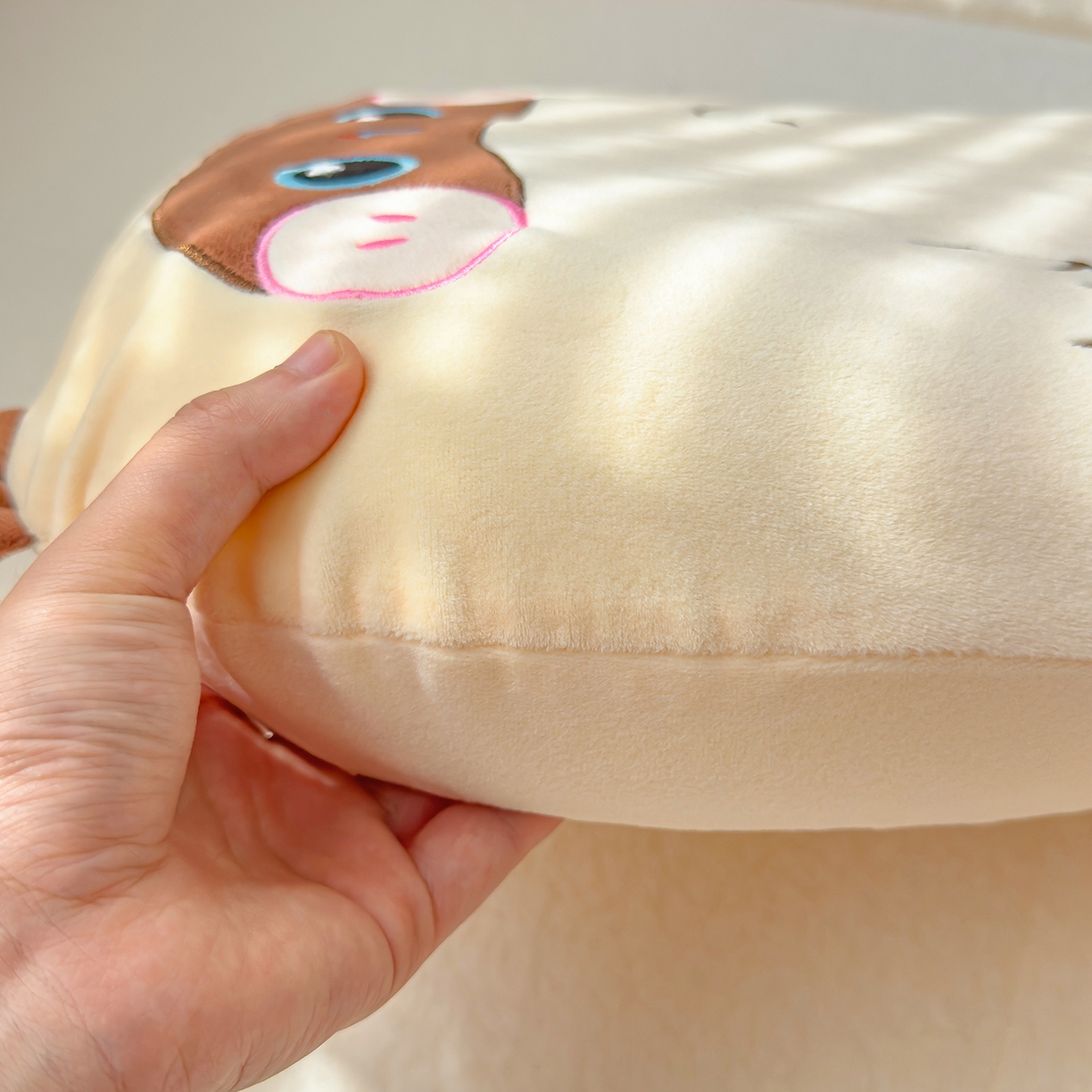 91家纺网 家纺一手货源 找家纺 诺可 2025新款绒款猫肚枕记忆枕枕头枕芯-招财猫 招财猫-黄+咖