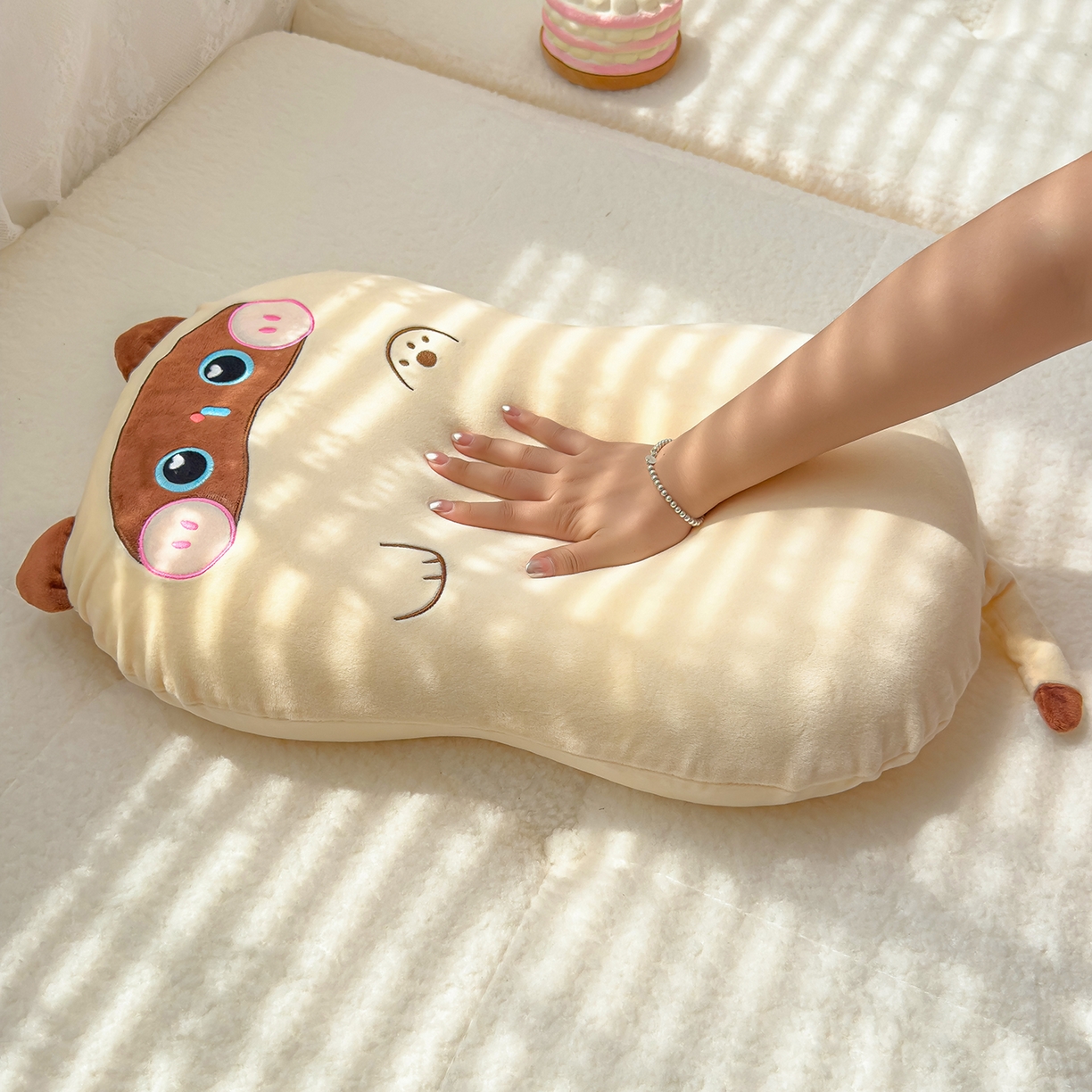 91家纺网 家纺一手货源 找家纺 诺可 2025新款绒款猫肚枕记忆枕枕头枕芯-招财猫 招财猫-黄+咖