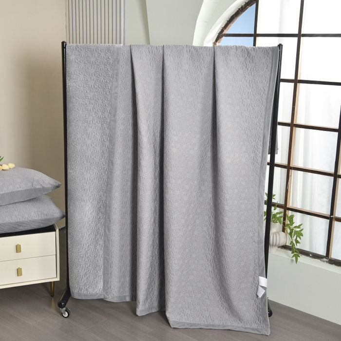 91家纺网 家纺一手货源 找家纺 源舜家纺 2025新款天丝棉婴儿绒双面单床盖 天丝棉灰色