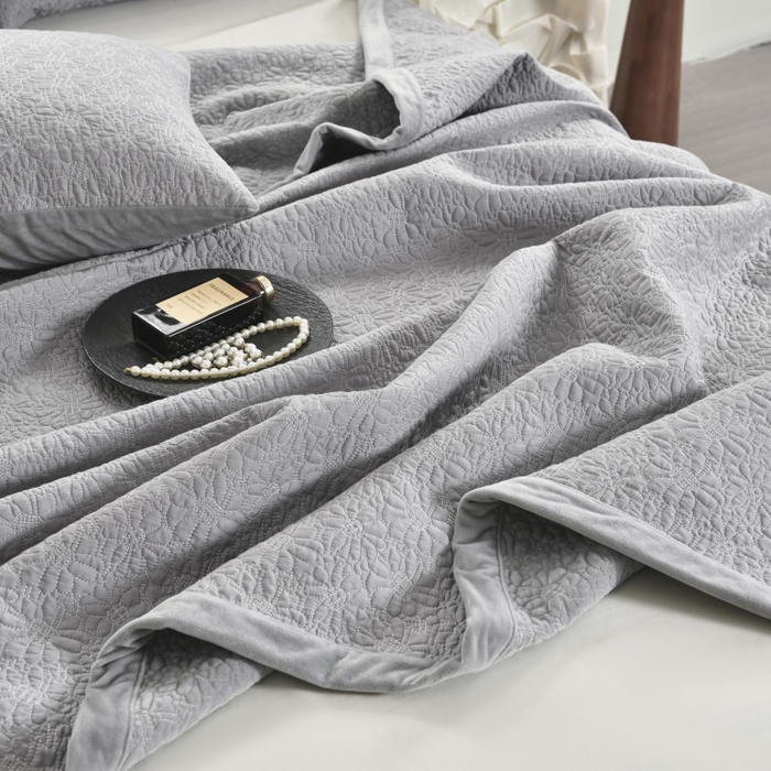 91家纺网 家纺一手货源 找家纺 源舜家纺 2025新款天丝棉婴儿绒双面单床盖 天丝棉灰色