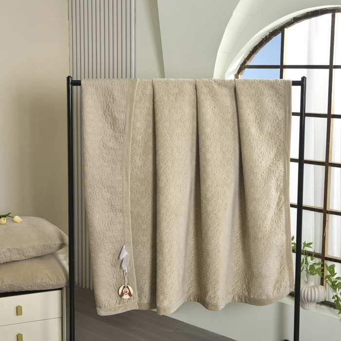 91家纺网 家纺一手货源 找家纺 源舜家纺 2025新款天丝棉婴儿绒双面单床盖 天丝棉卡其