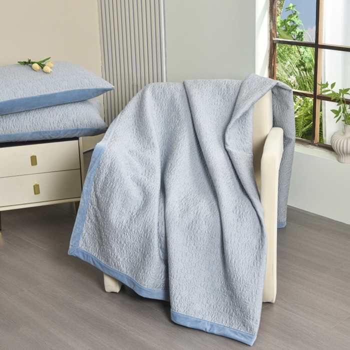 91家纺网 家纺一手货源 找家纺 源舜家纺 2025新款天丝棉婴儿绒双面单床盖 天丝棉蓝色