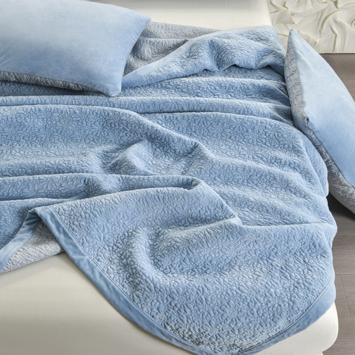 91家纺网 家纺一手货源 找家纺 源舜家纺 2025新款天丝棉婴儿绒双面单床盖 天丝棉蓝色