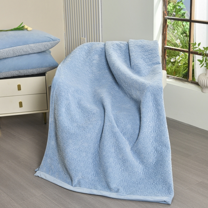 91家纺网 家纺一手货源 找家纺 源舜家纺 2025新款天丝棉婴儿绒双面单床盖 天丝棉蓝色