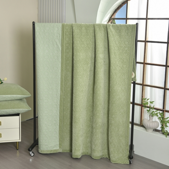 91家纺网 家纺一手货源 找家纺 源舜家纺 2025新款天丝棉婴儿绒双面单床盖 天丝棉绿色