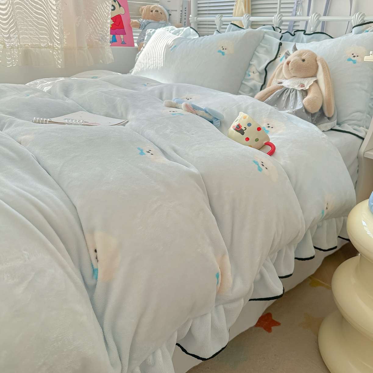 91家纺网 家纺一手货源 找家纺 韩都家居 2025新款亲肤舒适韩版温暖牛奶绒四件套-花边款 蝴蝶结小狗-兰