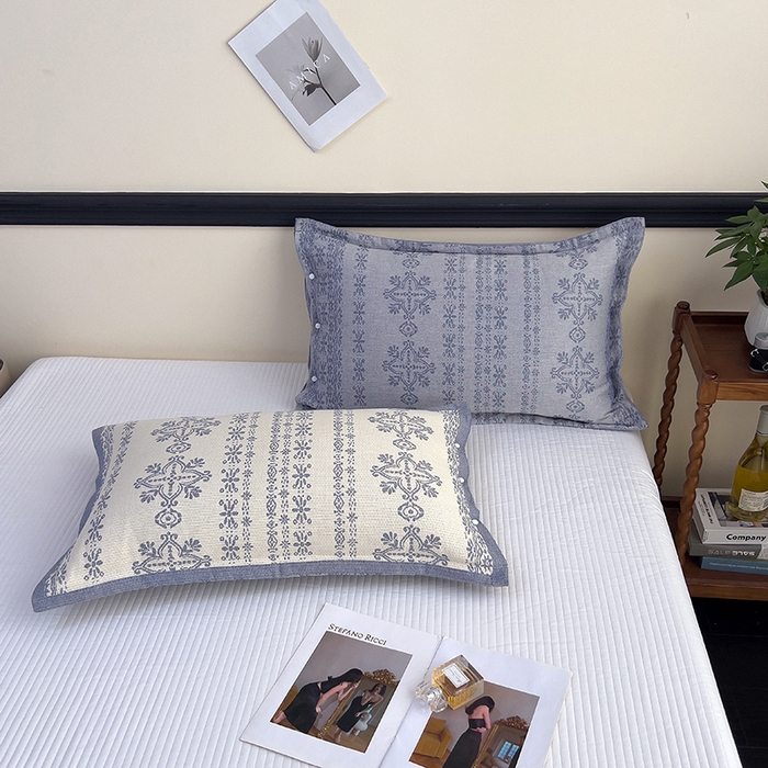 91家纺网 家纺一手货源 找家纺 悦然毛巾被 2025新款四层纱全棉纱布枕套 丝路花语-蓝