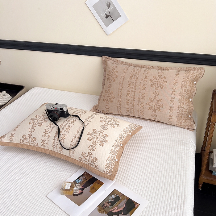 91家纺网 家纺一手货源 找家纺 悦然毛巾被 2025新款四层纱全棉纱布枕套 丝路花语-咖