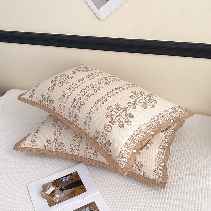 91家纺网 家纺一手货源 找家纺 悦然毛巾被 2025新款四层纱全棉纱布枕套 丝路花语-咖