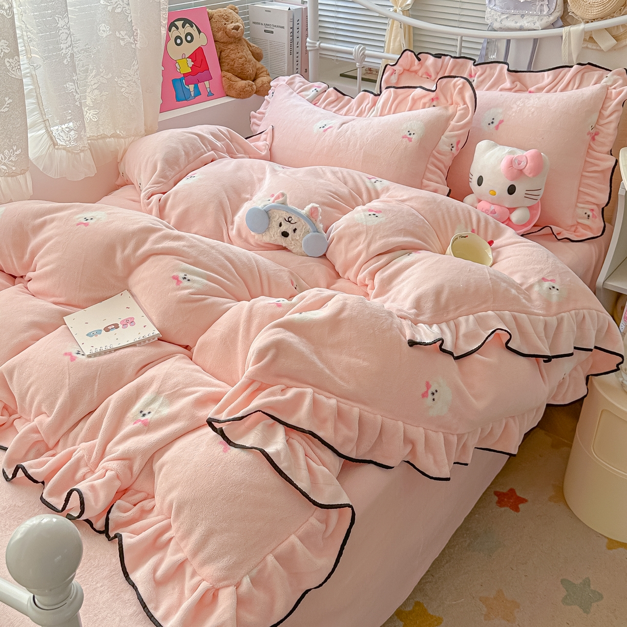 91家纺网 家纺一手货源 找家纺 韩都家居 2025新款亲肤舒适韩版温暖牛奶绒四件套-花边款 蝴蝶结小狗-玉